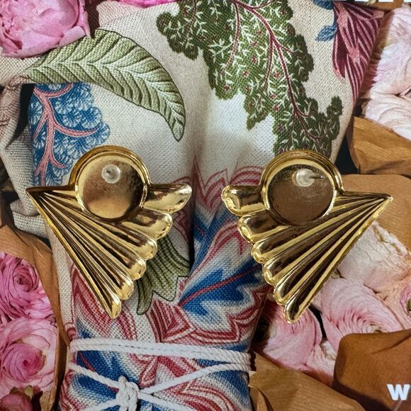 VTG Gold Fan Pink Suede Post Earrings - Picture 5 of 8